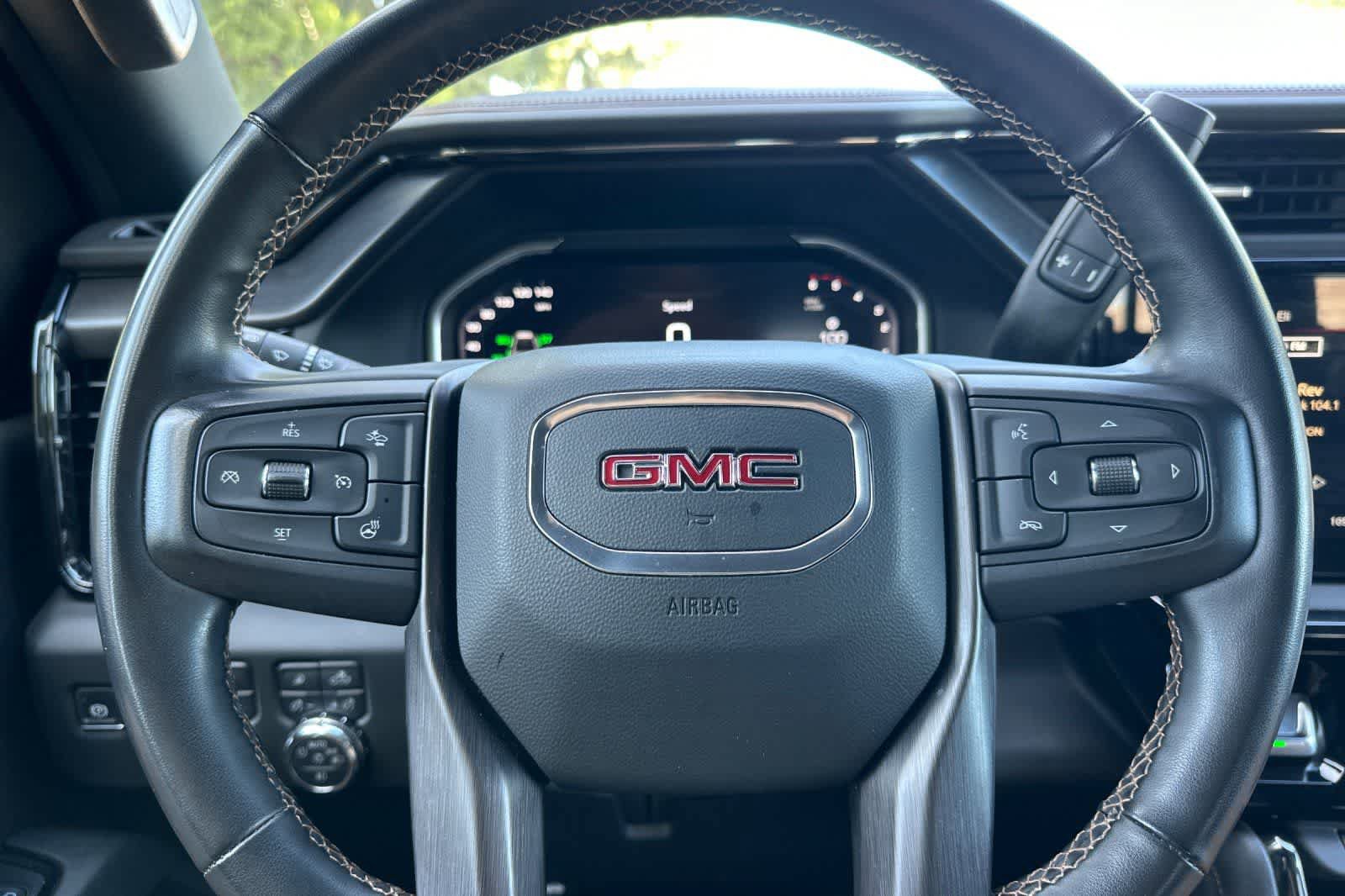 Used 2024 GMC Sierra 2500 AT4 w/ AT4 Premium Plus Package AWD/4WD image 24