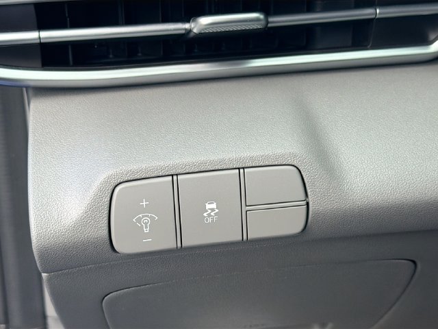 Certified 2026 Hyundai Elantra Sport FWD image 11