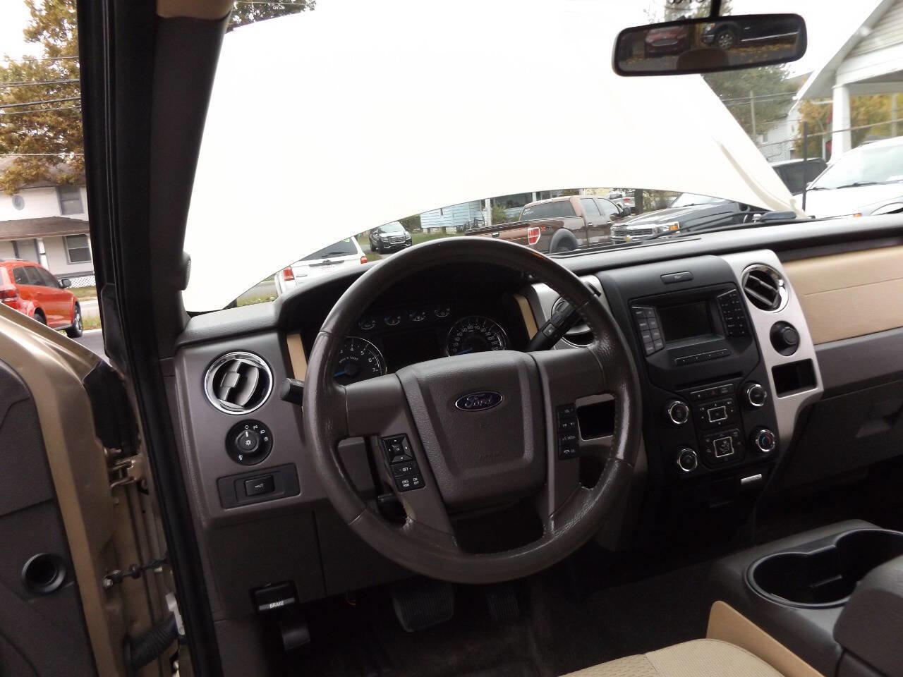 Used 2013 Ford F150 XLT w/ Mid Equipment Group image 17