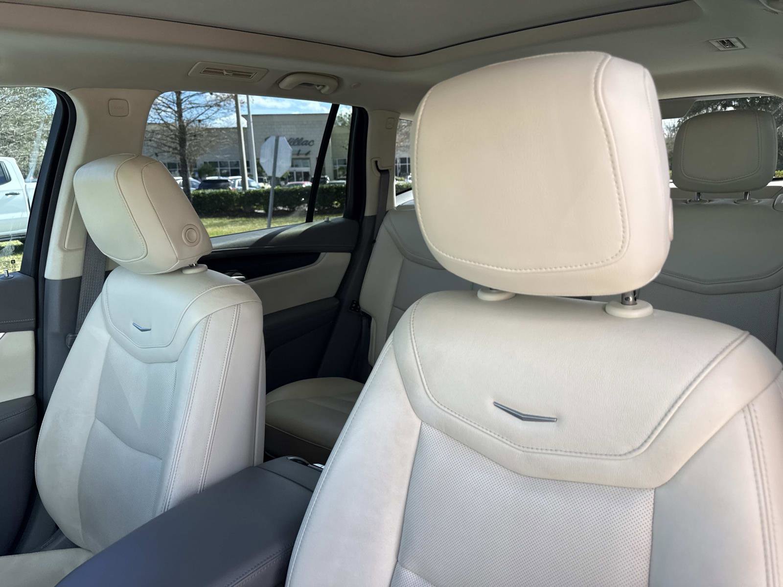 Used 2020 Cadillac XT6 Premium Luxury image 24