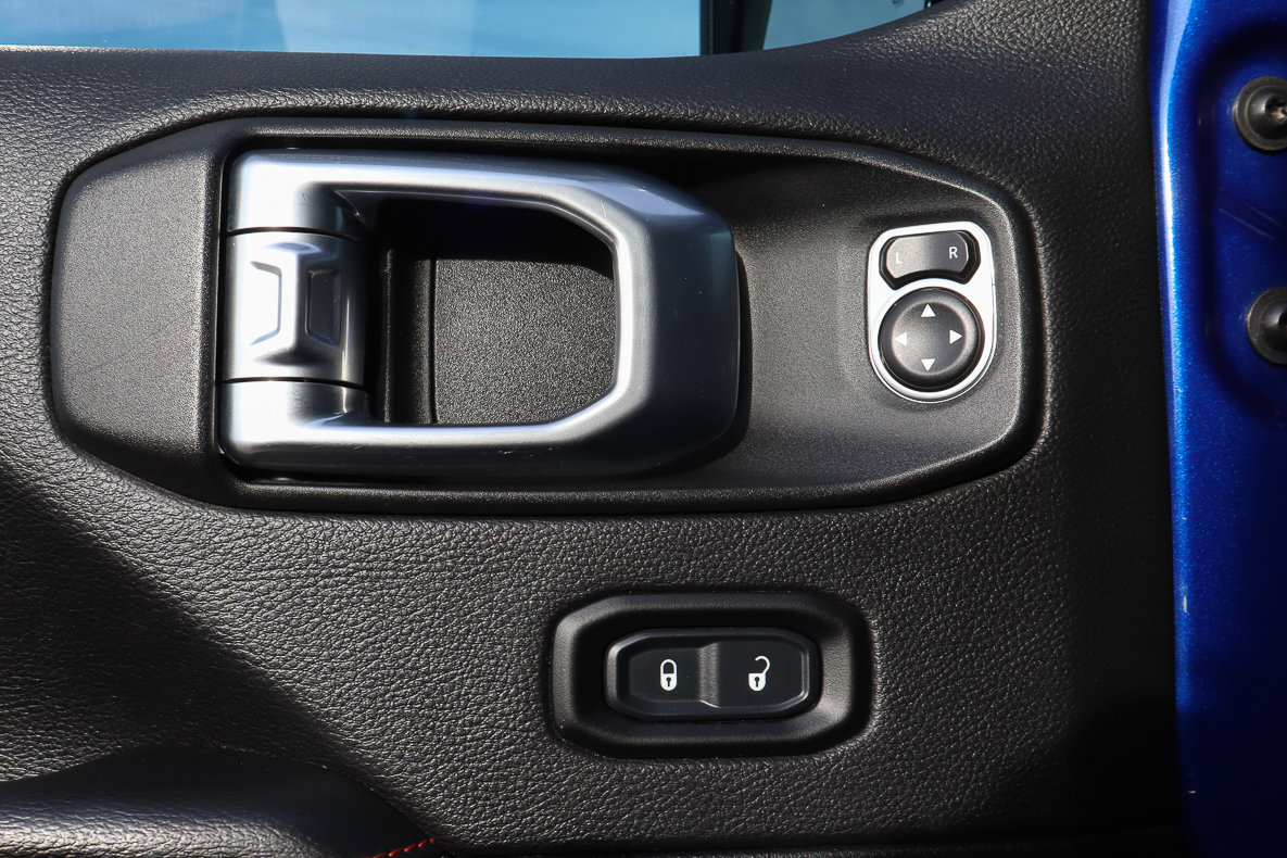 Used 2020 Jeep Wrangler Rubicon w/ Cold Weather Group image 19