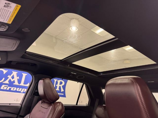 Used 2020 Ford Explorer Platinum w/ Premium Technology Package image 31