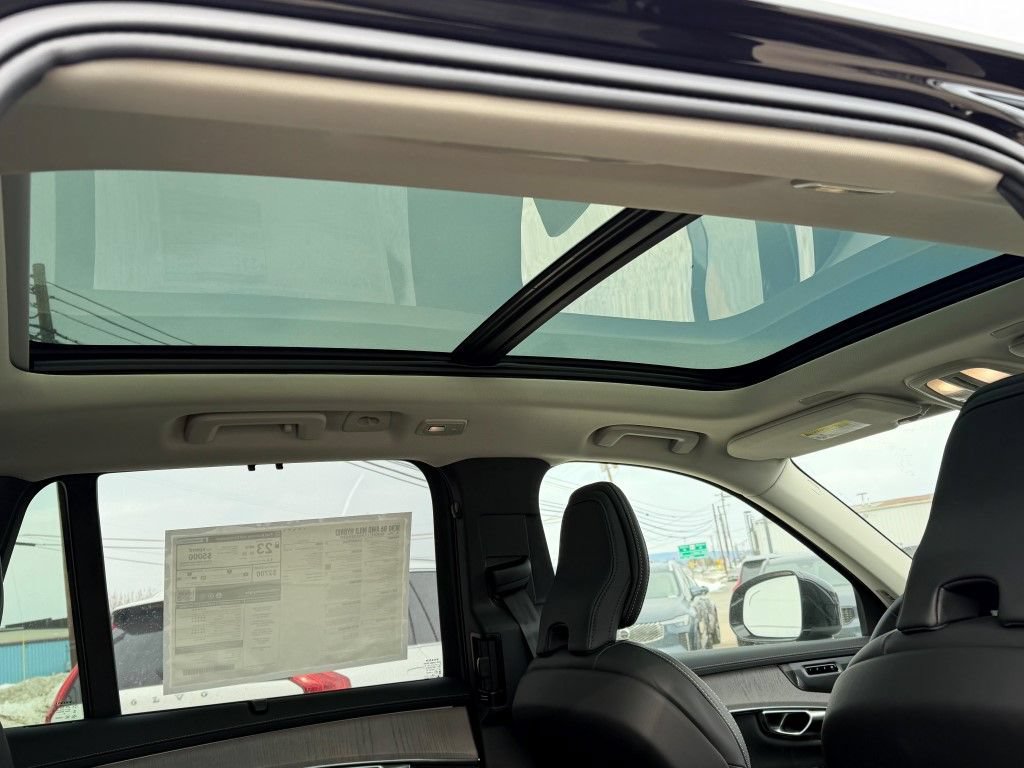 New 2026 Volvo XC90 B6 Ultra w/ Protection Package AWD/4WD image 15