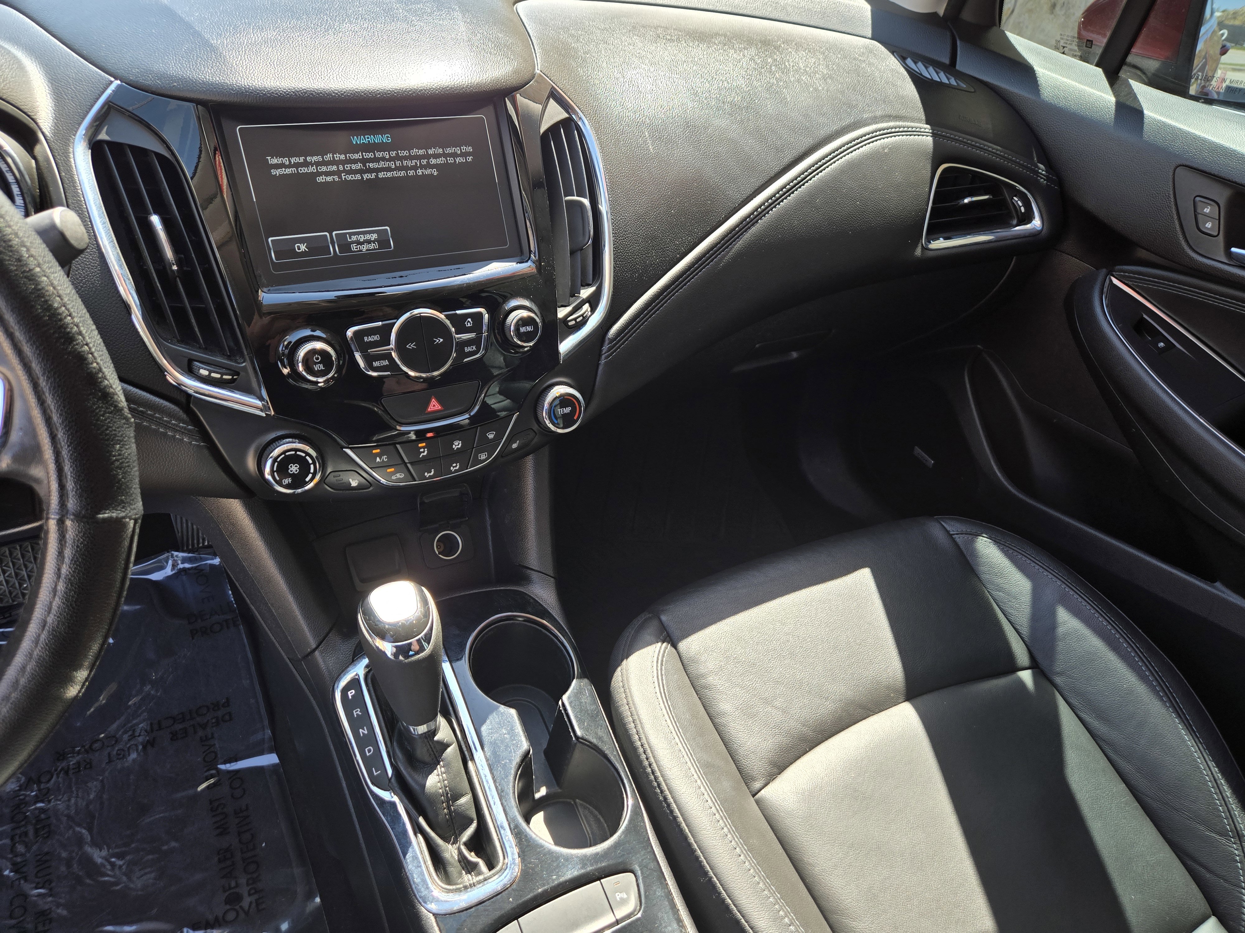 Used 2017 Chevrolet Cruze LT FWD image 13