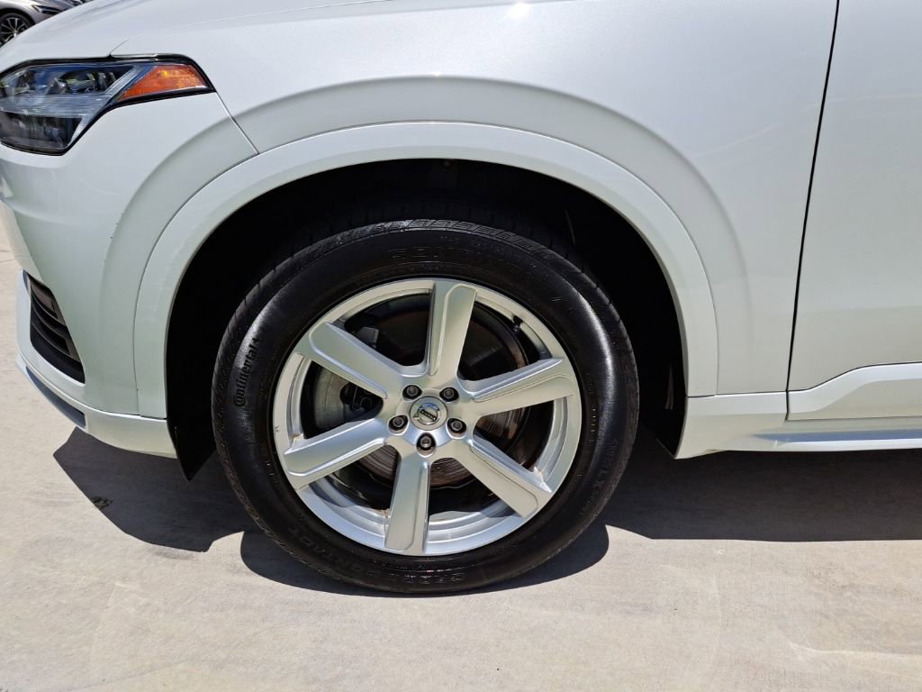 Used 2023 Volvo XC90 B6 Core image 3