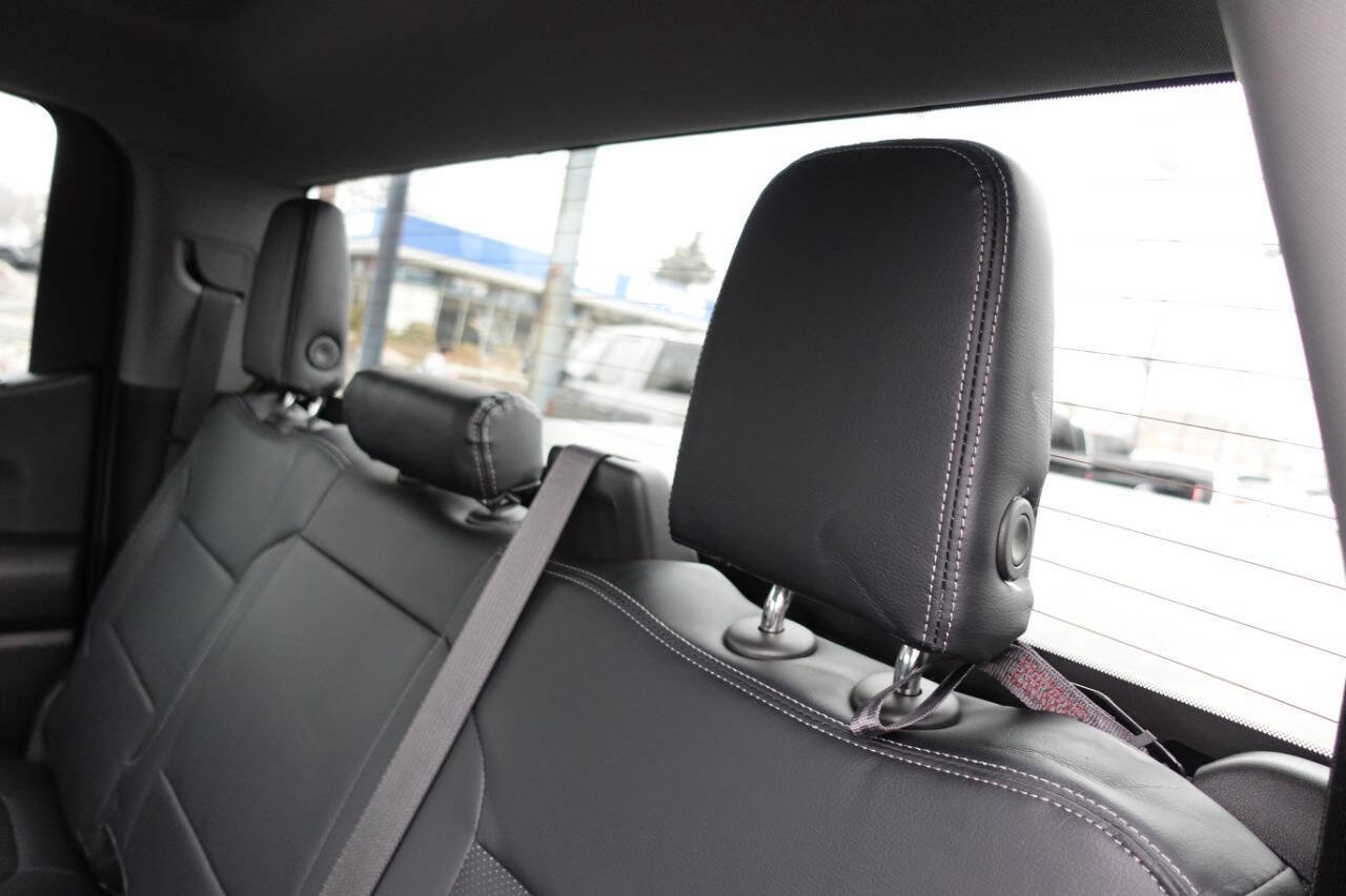 Used 2023 GMC Sierra 1500 Pro w/ Graphite Edition image 24