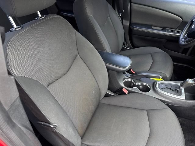 Used 2012 Dodge Avenger SE FWD image 14