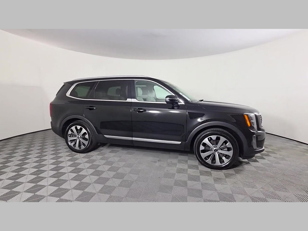 Used 2022 Kia Telluride EX w/ EX Premium Package FWD image 35