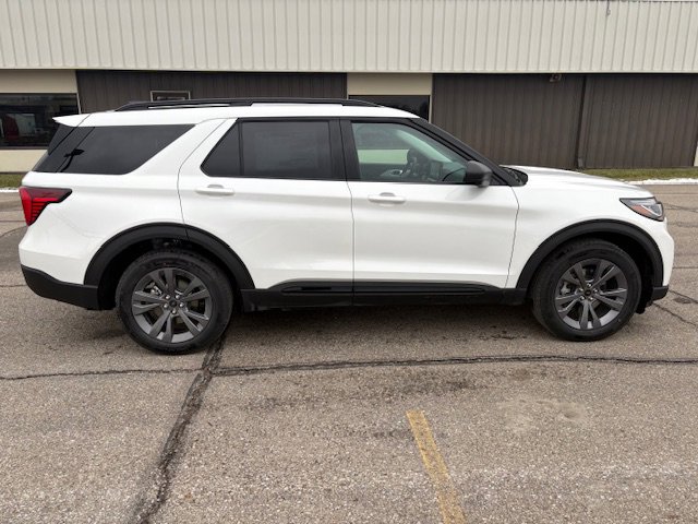 New 2026 Ford Explorer Active w/ Active Comfort Package image 4