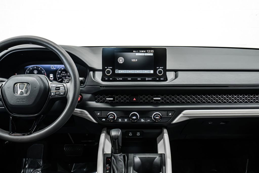 Used 2023 Honda Accord EX image 22