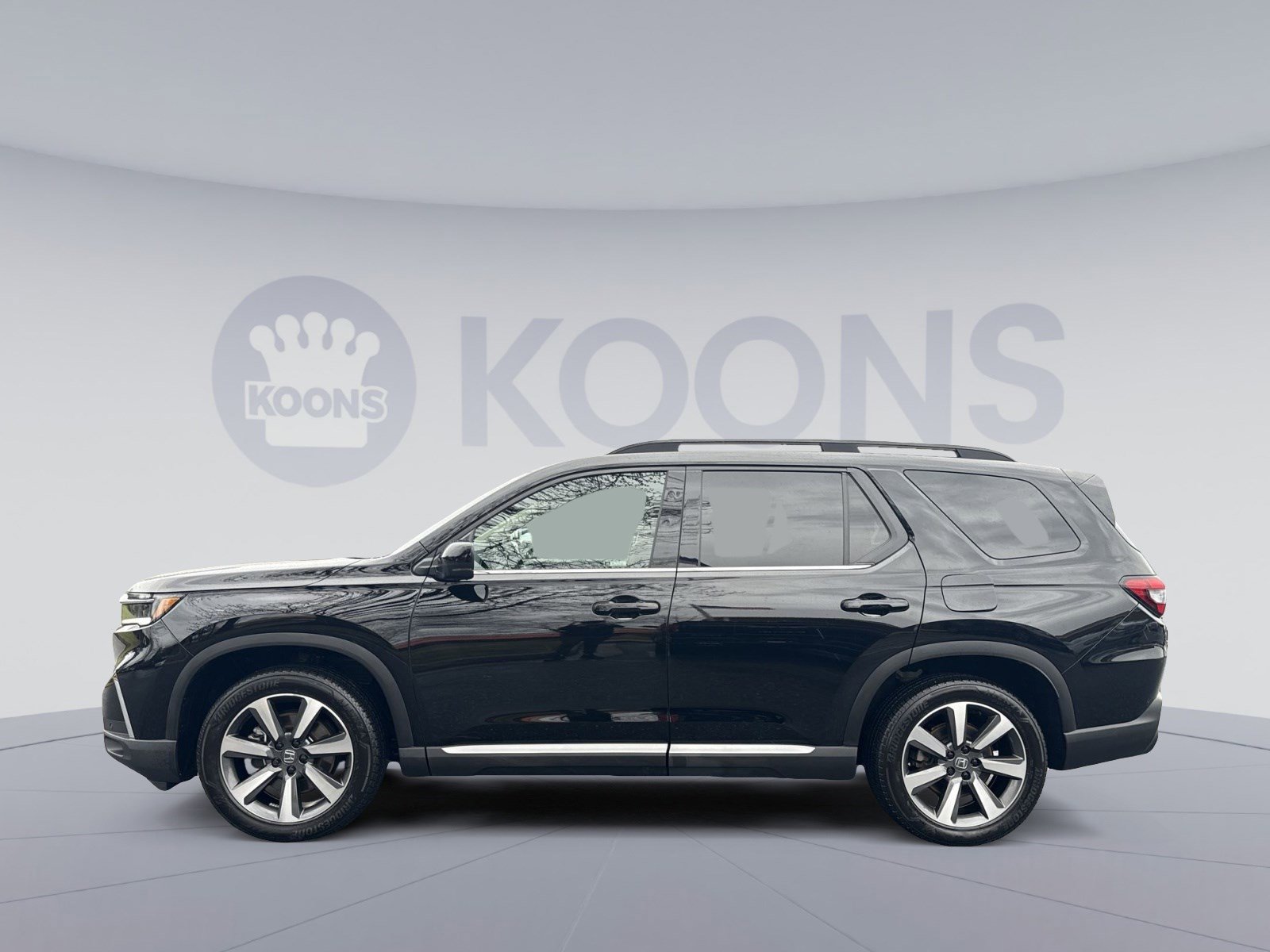 Used 2023 Honda Pilot Elite image 2