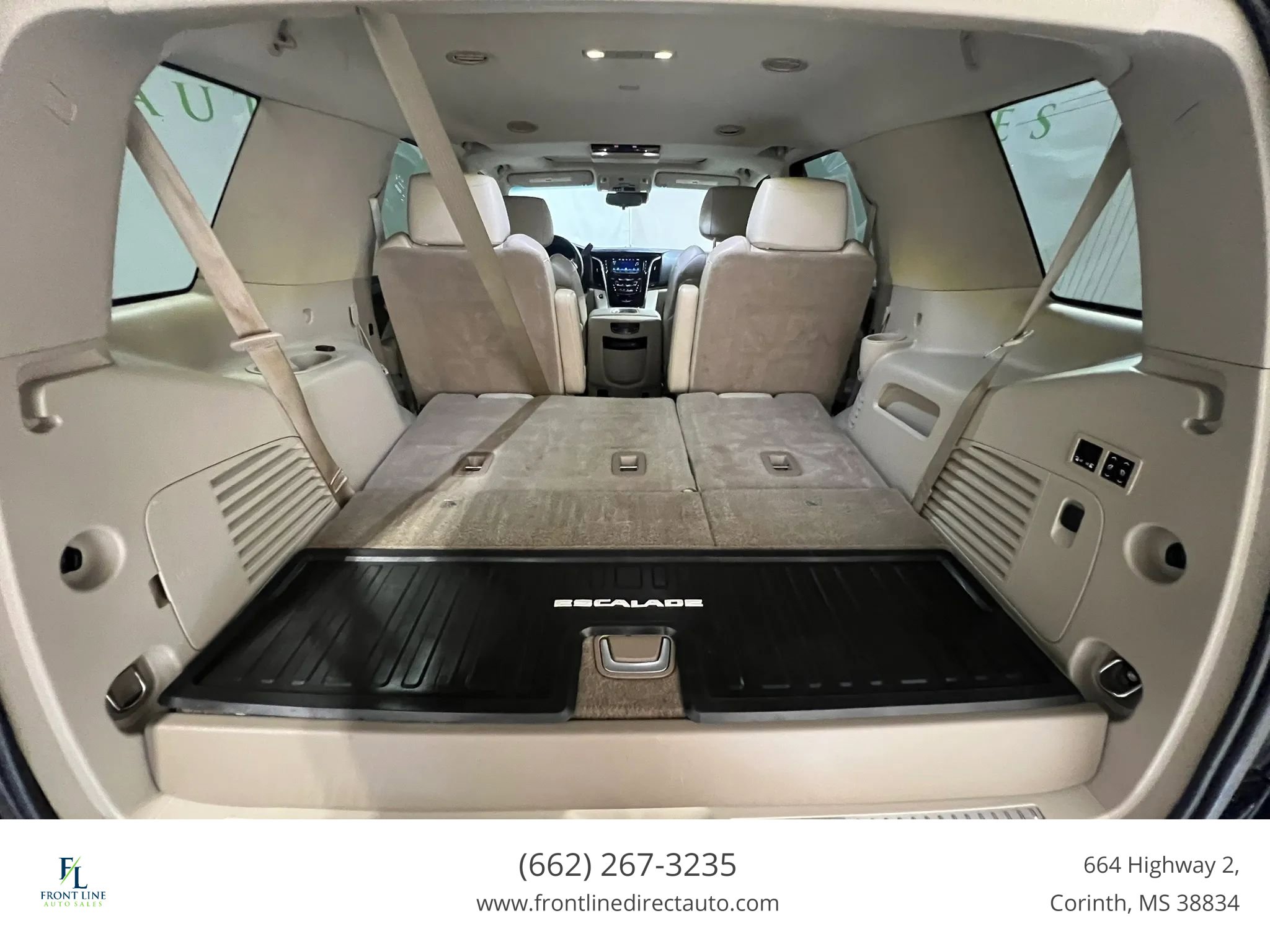 Used 2018 Cadillac Escalade Premium Luxury AWD/4WD image 25