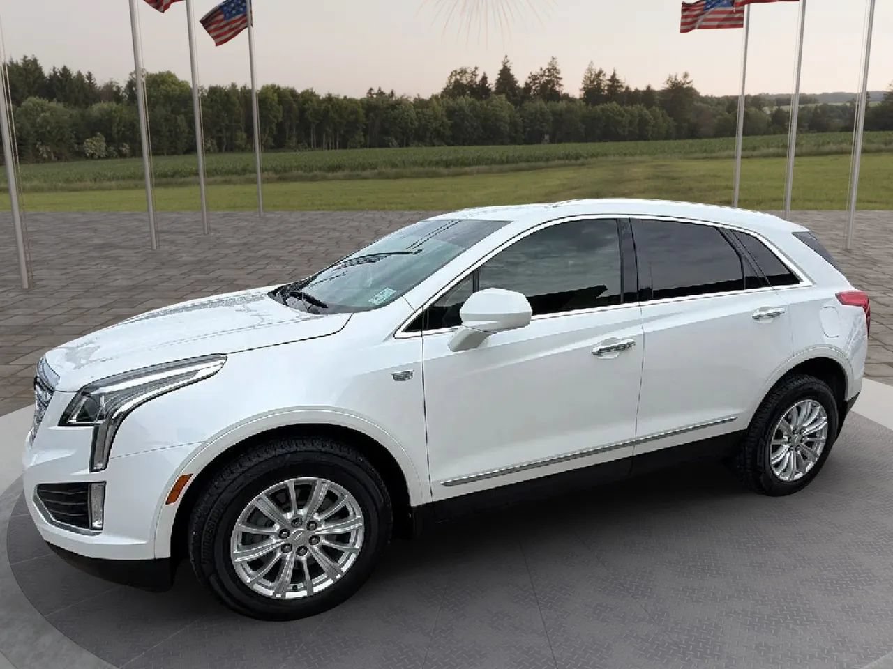 Used 2017 Cadillac XT5 FWD w/ LPO, Wheel Lock Package image 20