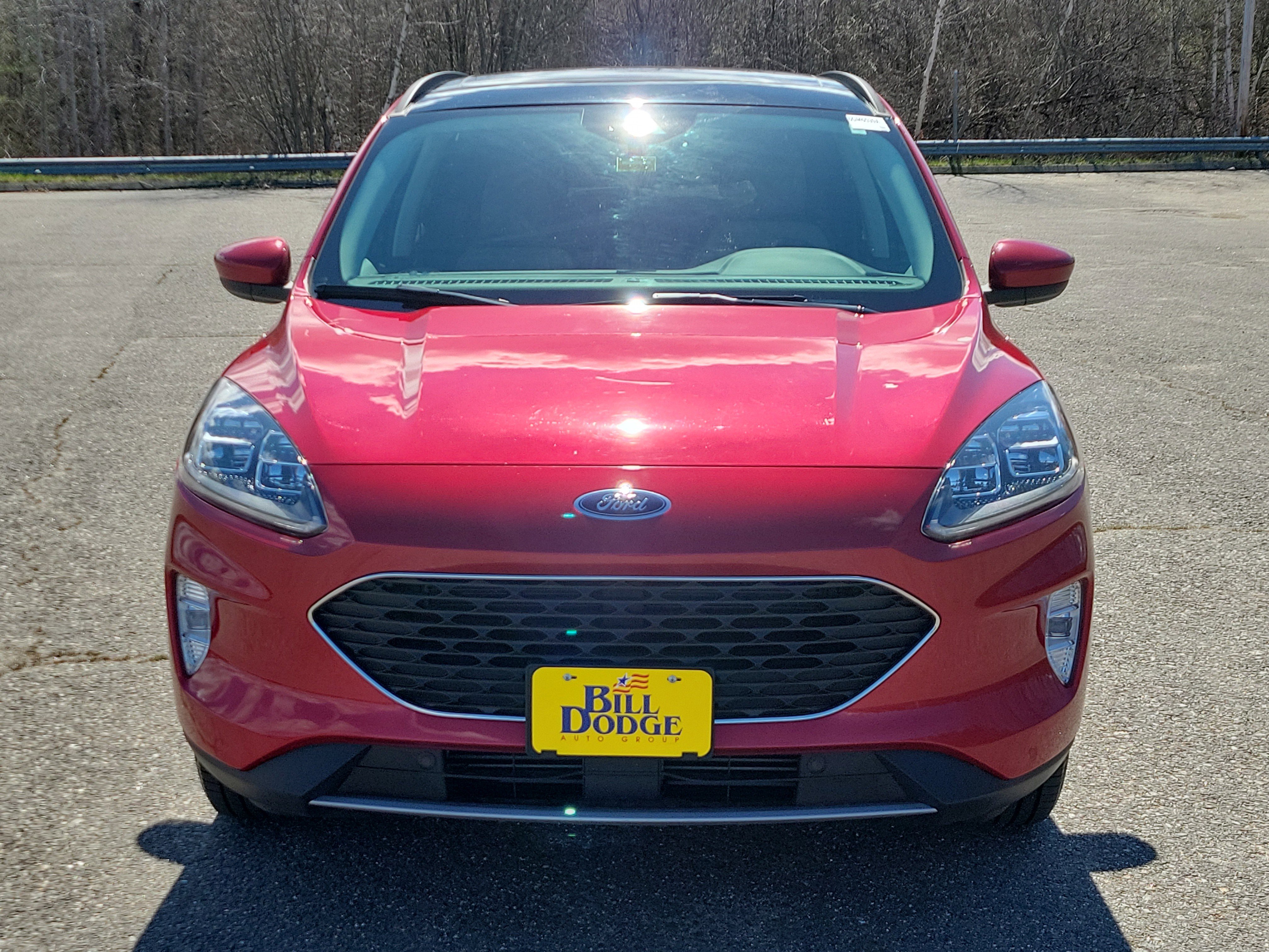 Used 2022 Ford Escape Titanium w/ Class II Trailer Tow Package AWD/4WD image 2