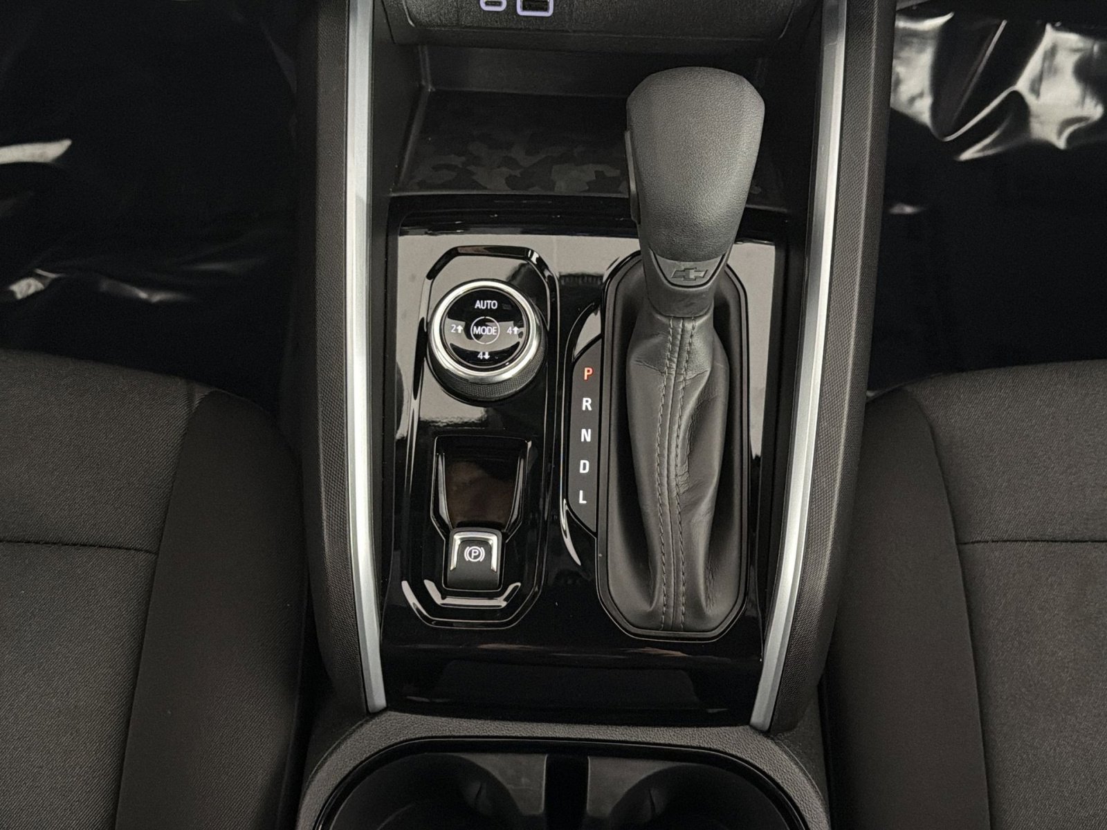 Used 2024 Chevrolet Colorado Trail Boss w/ Technology Package image 21