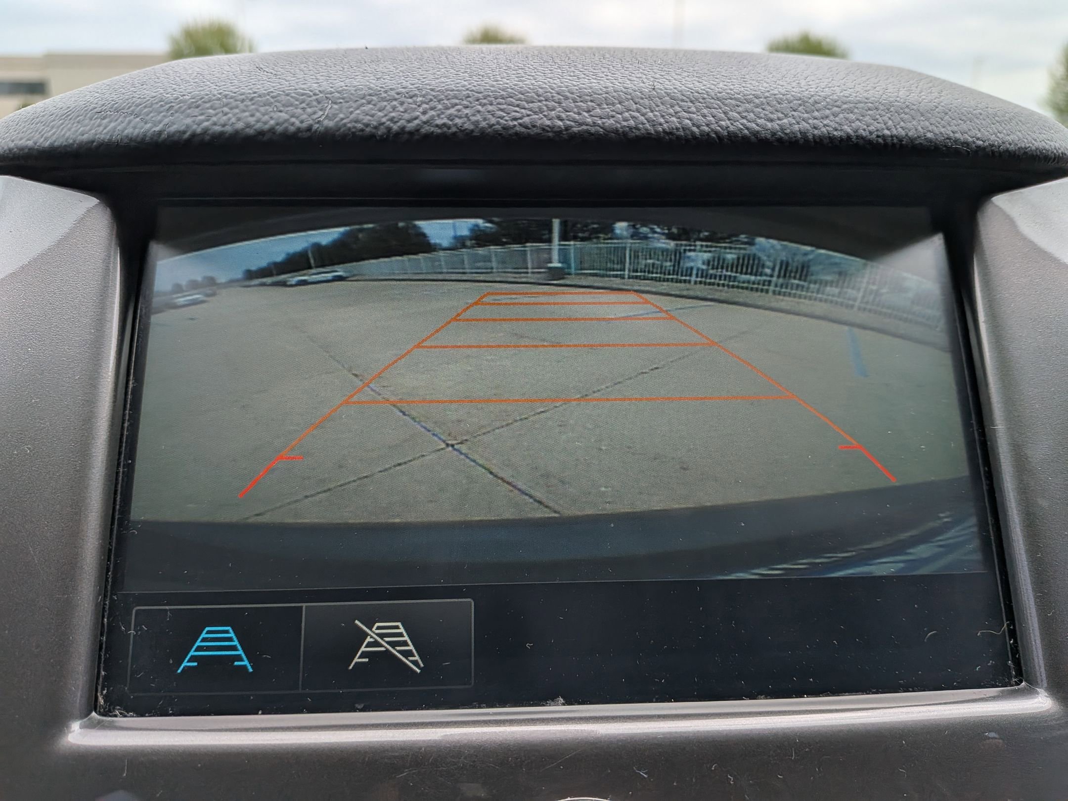 Used 2017 Chevrolet Cruze LT FWD image 18