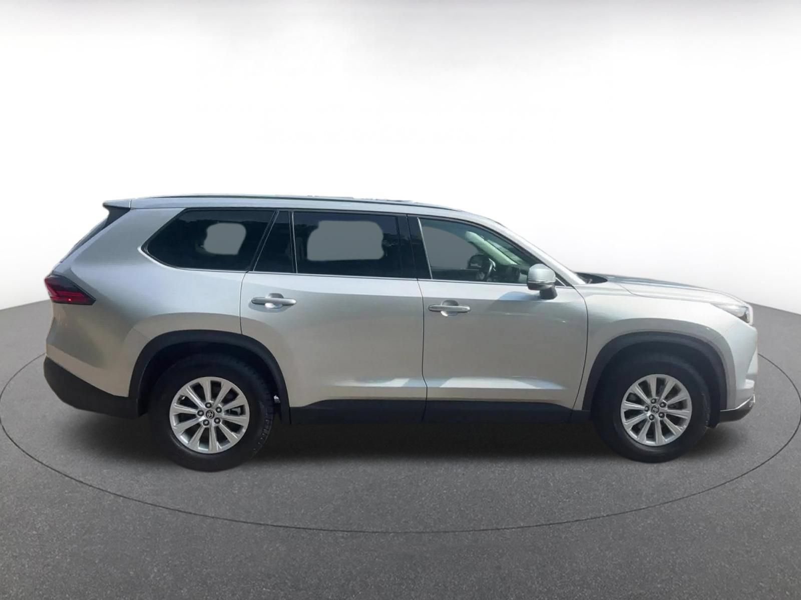Used 2025 Toyota Grand Highlander FWD image 15