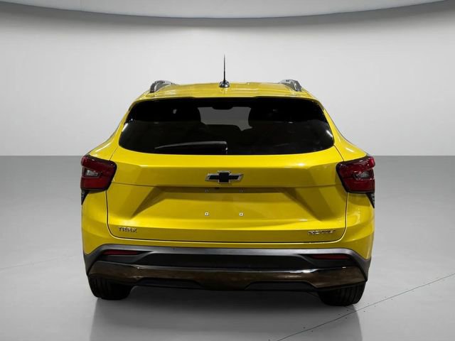 Used 2024 Chevrolet Trax ACTIV w/ Sunroof Package image 4