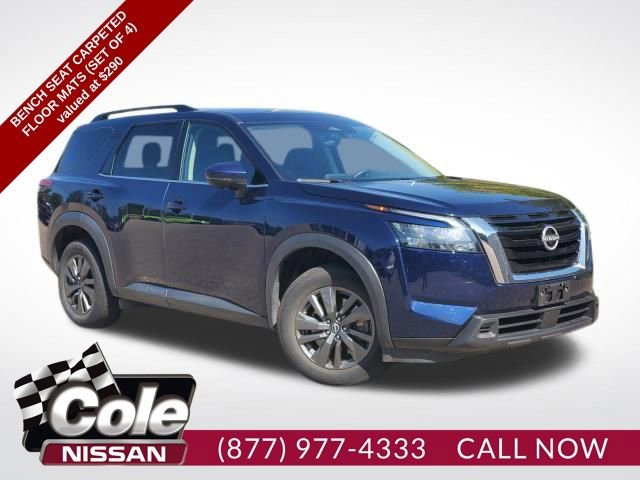 Used 2024 Nissan Pathfinder SV