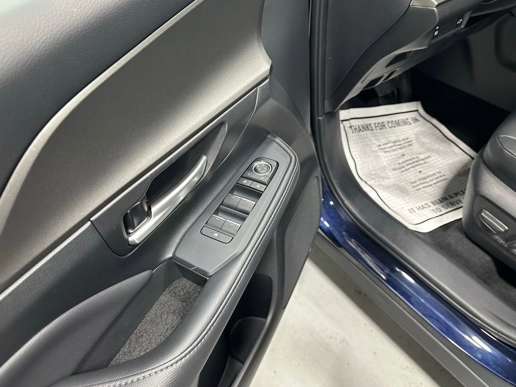 Used 2025 Toyota Grand Highlander AWD image 9