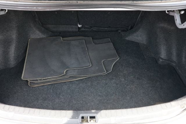 Used 2011 Toyota Corolla LE FWD image 26
