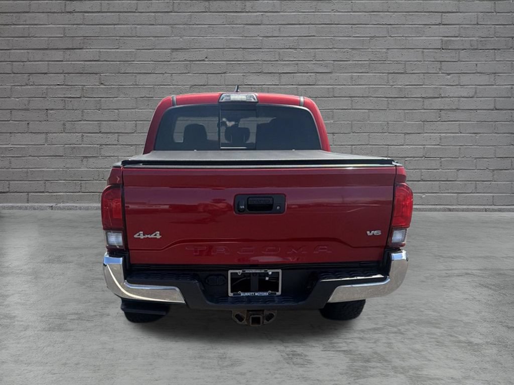 Used 2018 Toyota Tacoma SR5 AWD/4WD image 7