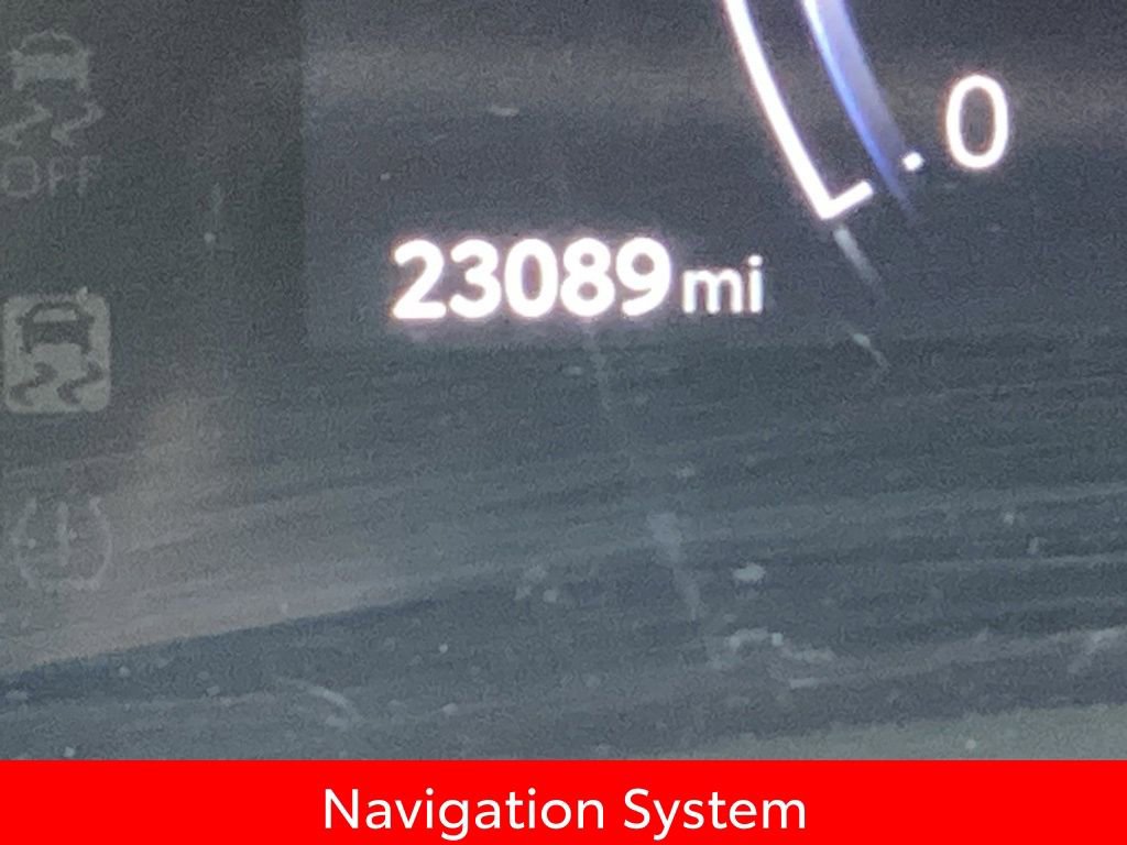 Used 2025 Toyota Grand Highlander AWD image 4
