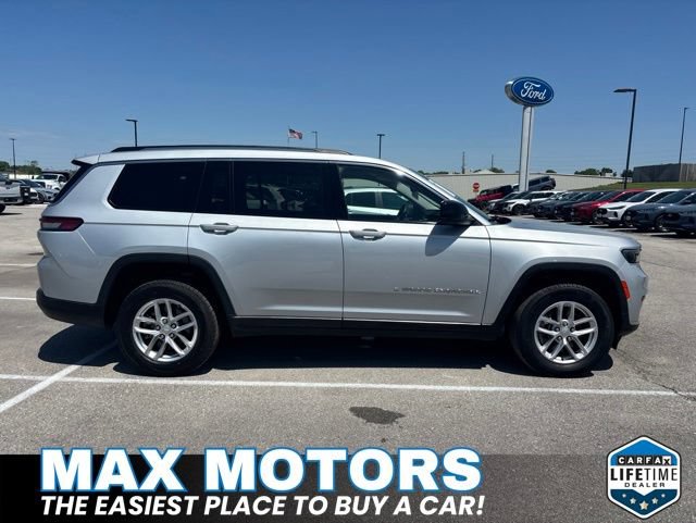 Used 2023 Jeep Grand Cherokee L Laredo w/ Luxury Tech Group I AWD/4WD image 3