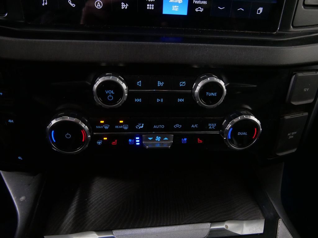 Used 2024 Ford F350 Platinum w/ FX4 Off-Road Package image 31