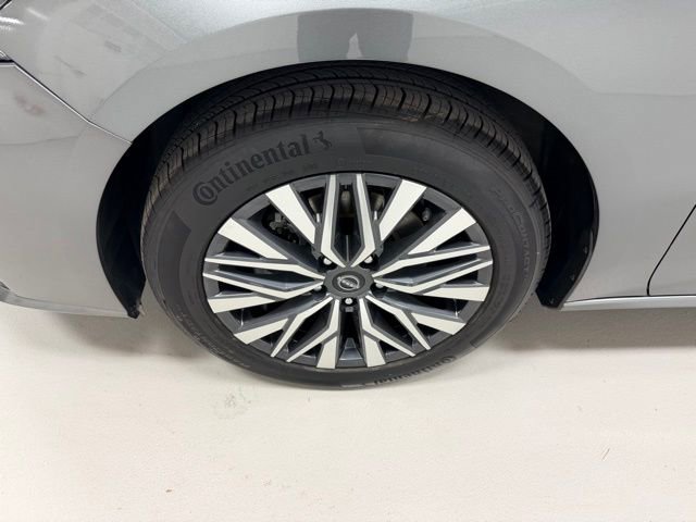 Used 2023 Nissan Altima 2.5 SV w/ SV Premium Package image 21