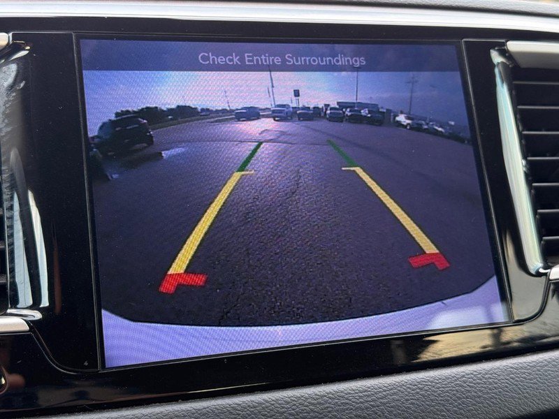 Used 2017 Chrysler Pacifica Touring Plus image 19