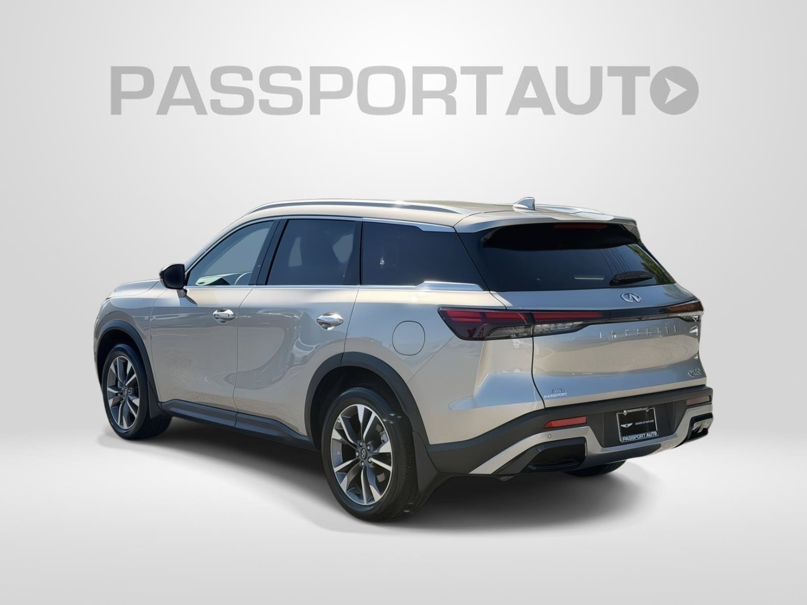 Used 2025 INFINITI QX60 Luxe w/ Vision Package AWD/4WD image 7