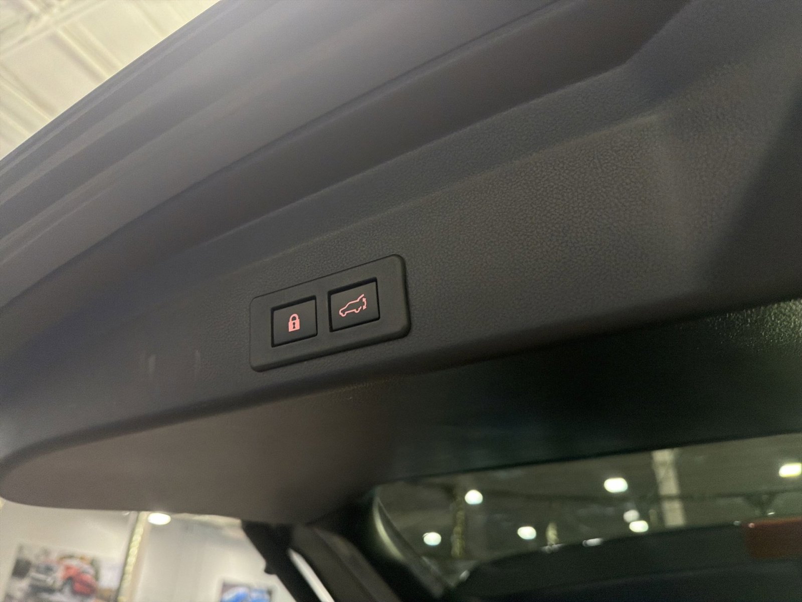 Used 2023 Subaru Ascent Touring AWD/4WD image 34