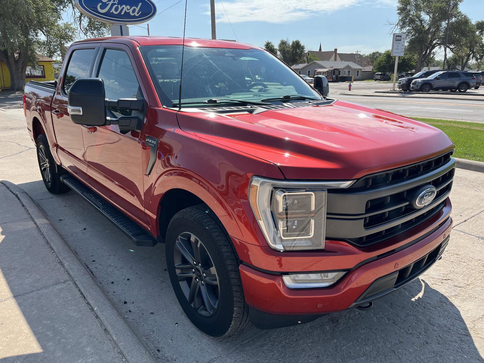 Used 2023 Ford F150 Lariat w/ Equipment Group 502A High image 4