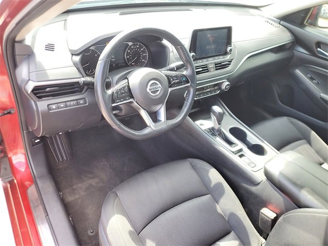 Used 2019 Nissan Altima 2.5 SV image 16