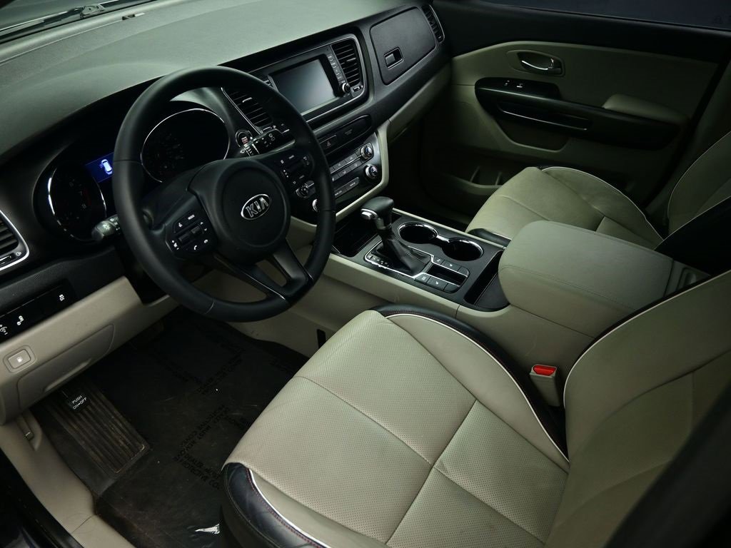 Certified 2020 Kia Sedona EX image 17