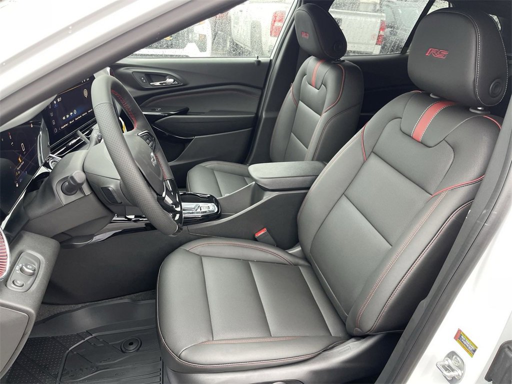 New 2026 Chevrolet Trax RS w/ Sunroof Package image 11