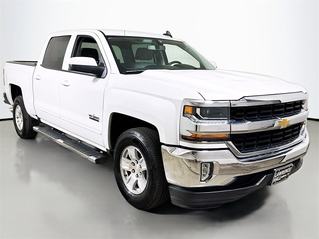 Used 2018 Chevrolet Silverado 1500 LT w/ Texas Edition image 3