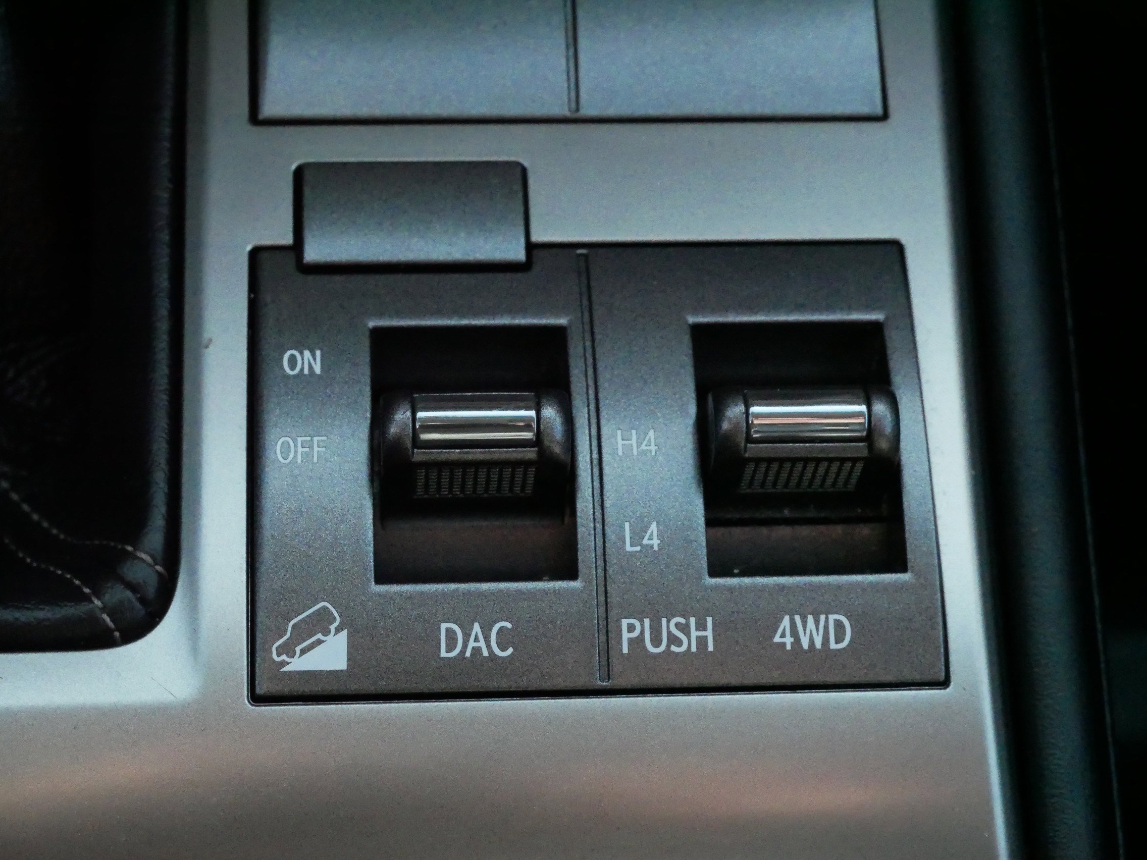 Used 2018 Lexus GX 460 Premium image 28