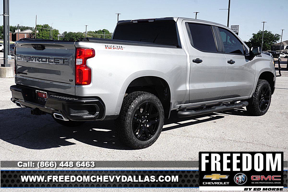 Used 2024 Chevrolet Silverado 1500 LT Trail Boss w/ LPO, Dark Essentials Package AWD/4WD image 36