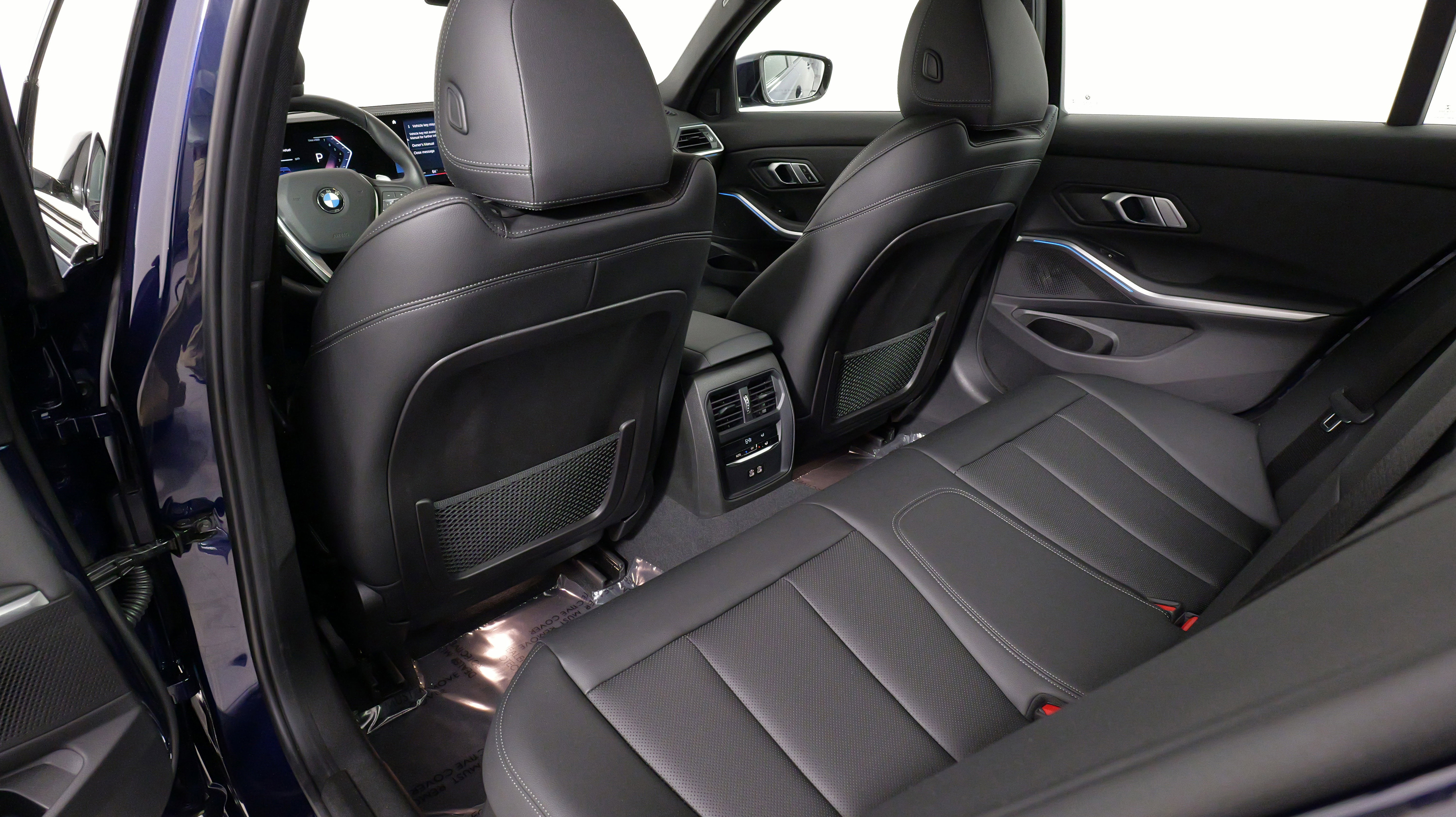 Used 2023 BMW 330i xDrive Sedan w/ Driving Assistance Package image 31