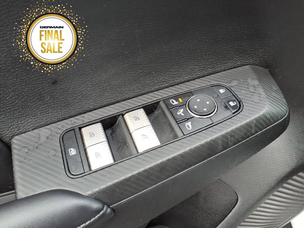 Used 2024 Mitsubishi Outlander SE image 12