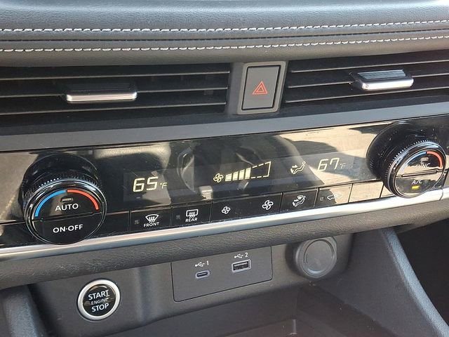 Used 2023 Nissan Rogue SV AWD/4WD image 16