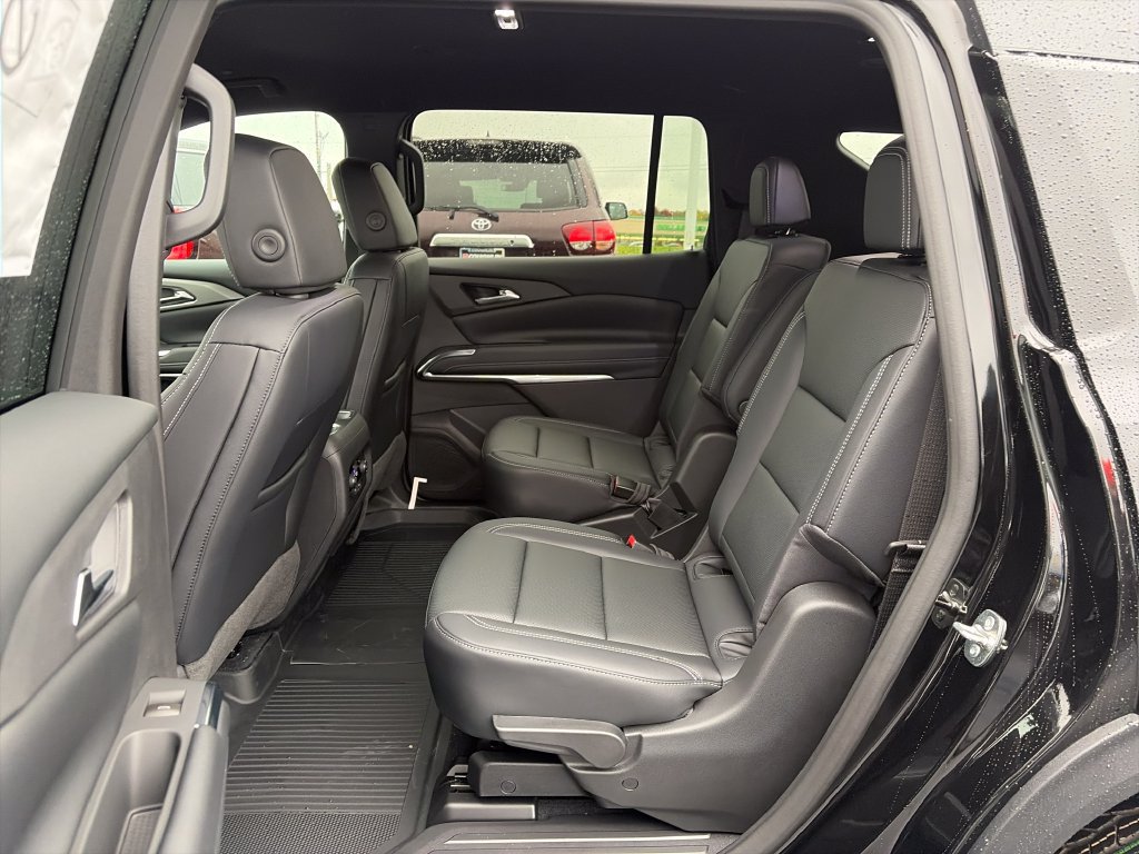 New 2027 Chevrolet Traverse LT w/ Midnight/Sport Edition AWD/4WD image 26