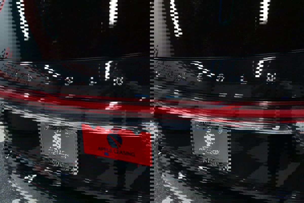 Used 2022 Lincoln Aviator Reserve w/ Equipment Group 201A image 38