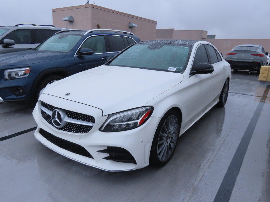 Used 2020 Mercedes-Benz C 300 Sedan image 2