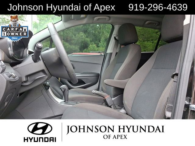 Used 2022 Chevrolet Trax LS w/ Tint and Cruise Package AWD/4WD image 20