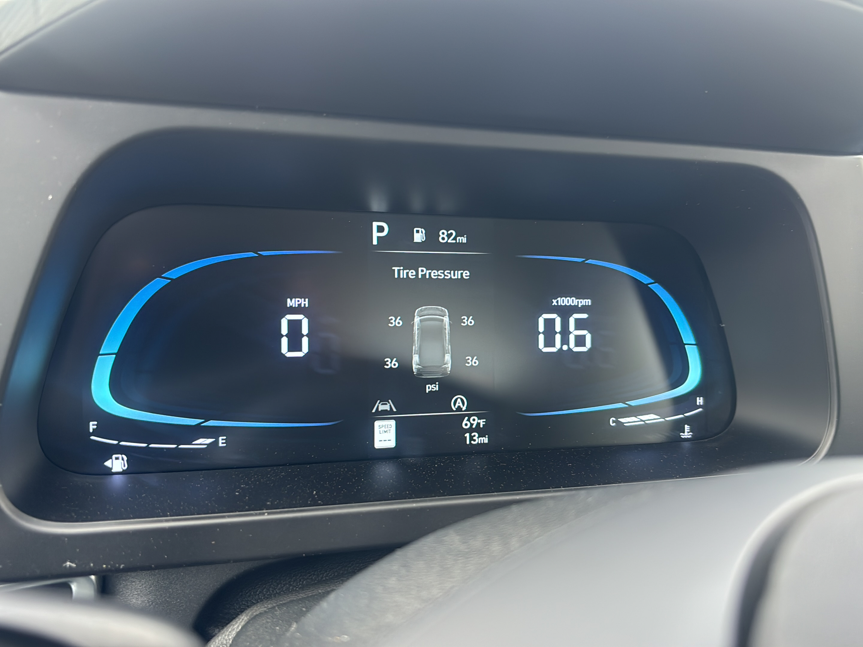 Certified 2026 Hyundai Elantra SE FWD image 13