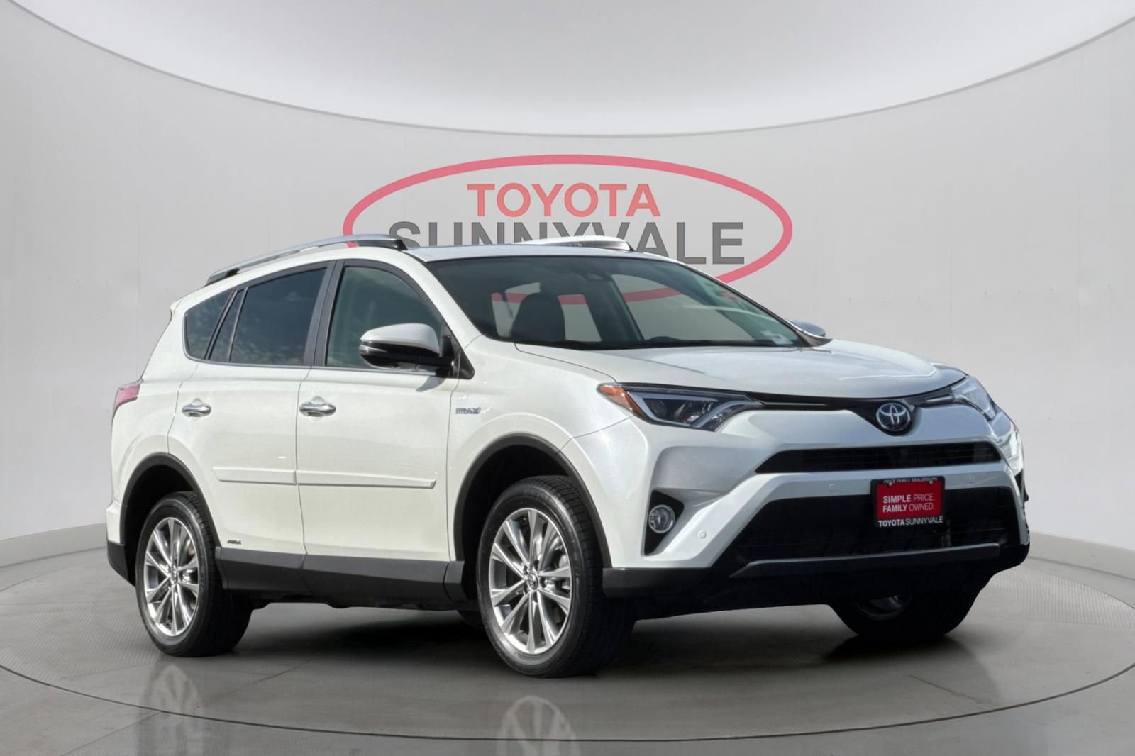 Certified 2018 Toyota RAV4 Limited w/ Advanced Technology Package image 11