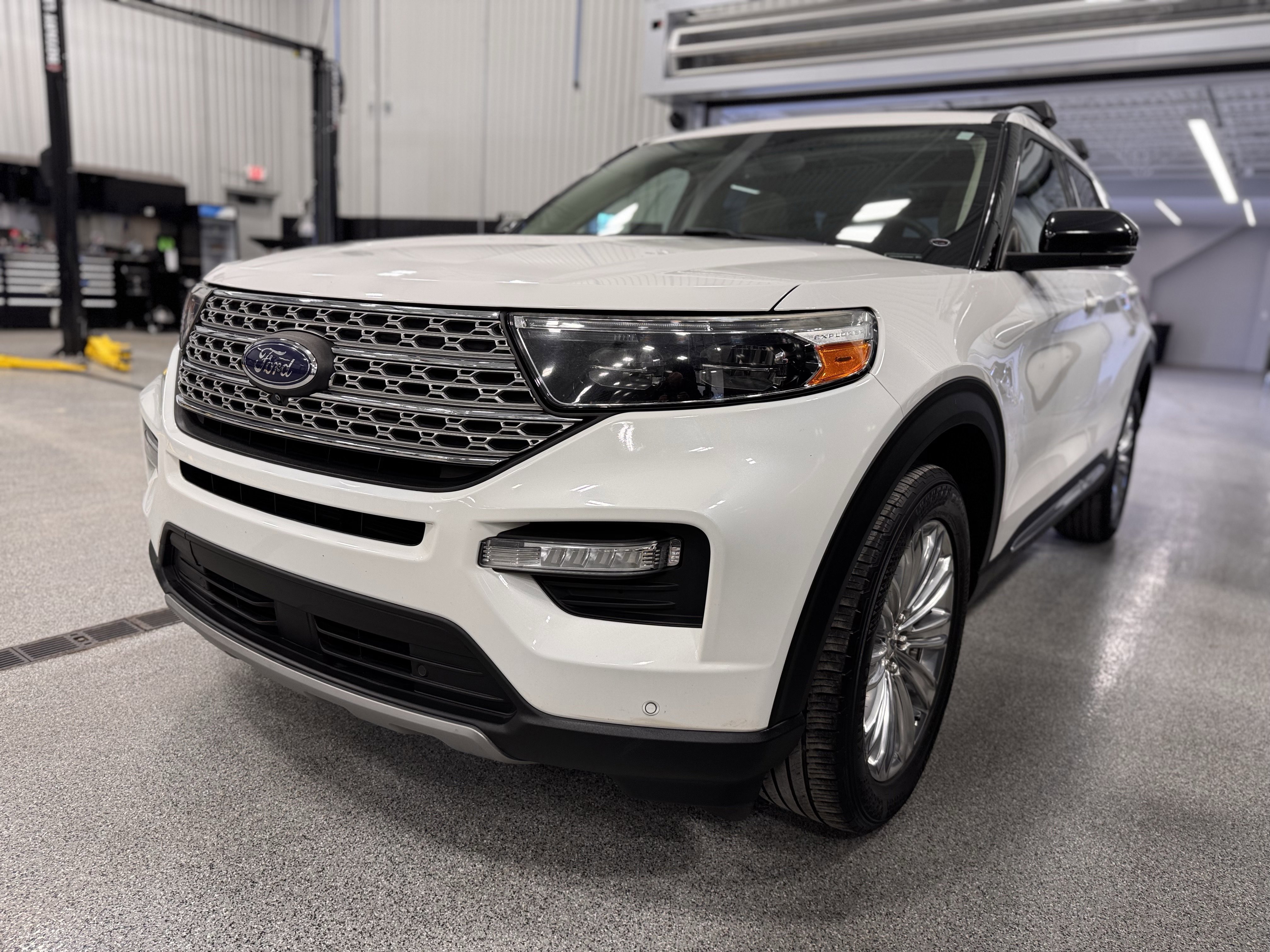Used 2020 Ford Explorer Limited w/ Class III Trailer Tow Package image 33
